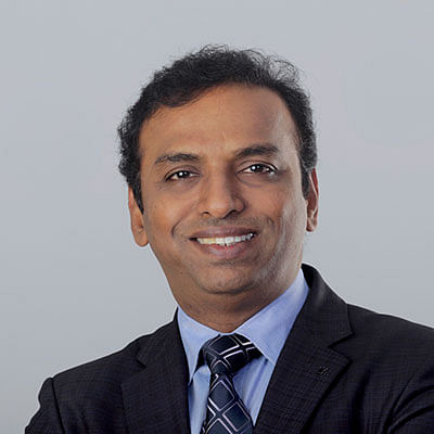 dr. Raj Nagarkar